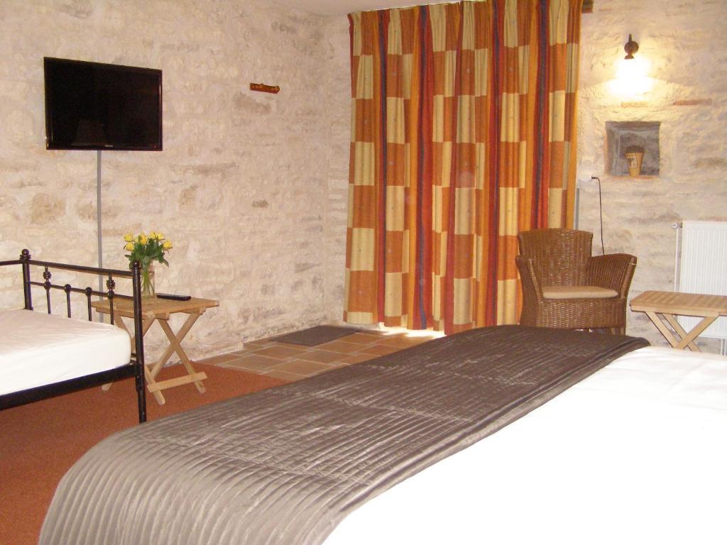 Charme Hotel La Dominotte Demigny Δωμάτιο φωτογραφία