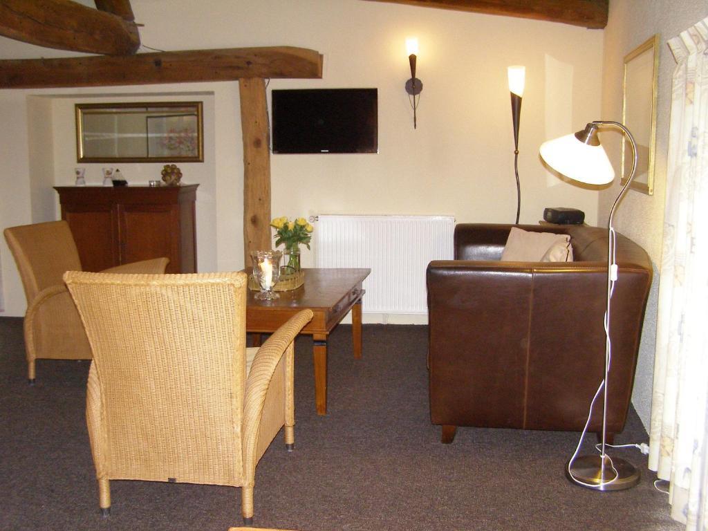Charme Hotel La Dominotte Demigny Δωμάτιο φωτογραφία